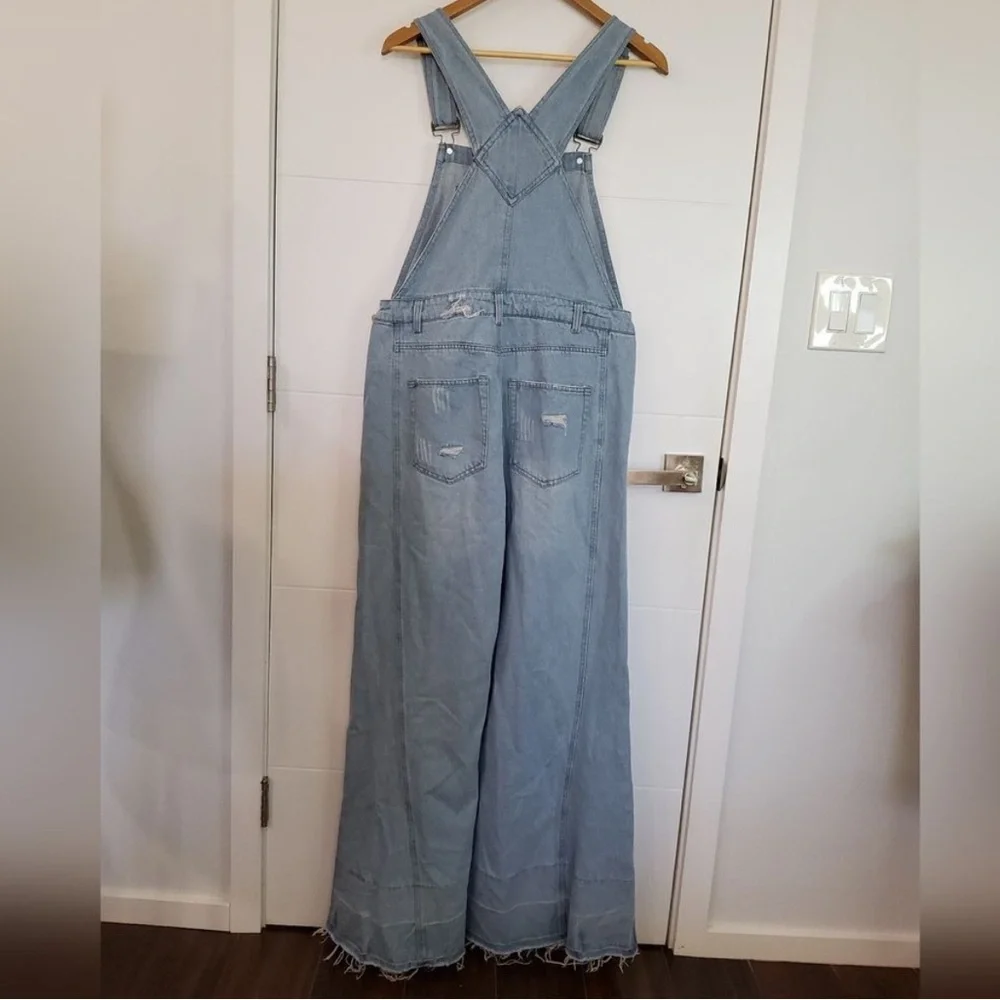 Aaron & Amber Flare Leg Frayed Hem Denim Overall Size Small light washed flared - Picture 5 of 5